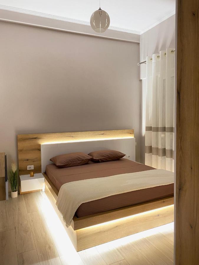 Newly Renovated One Bedroom Apartment In Tirana Exterior foto