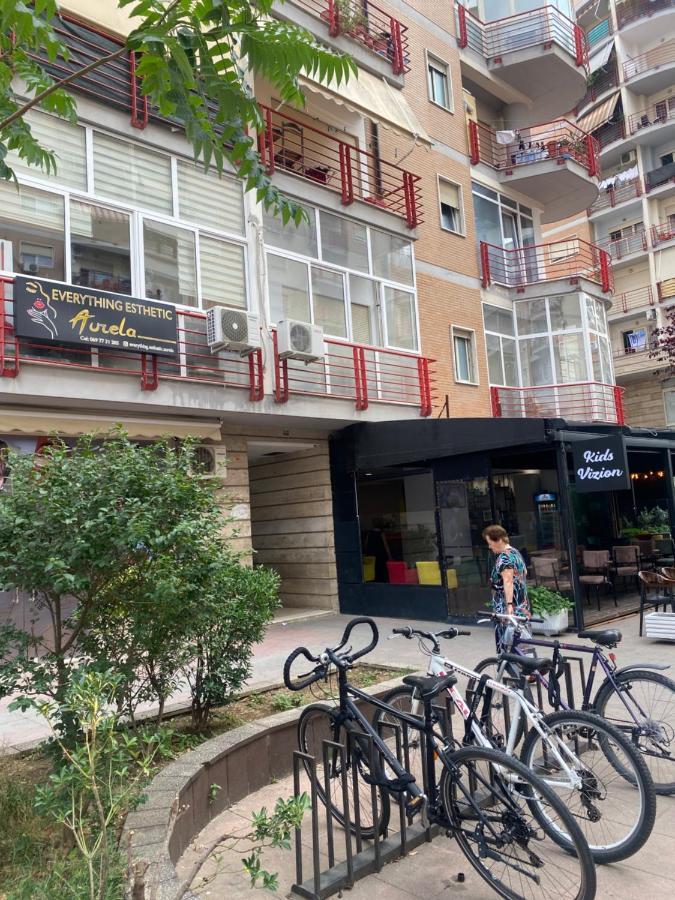 Newly Renovated One Bedroom Apartment In Tirana Exterior foto